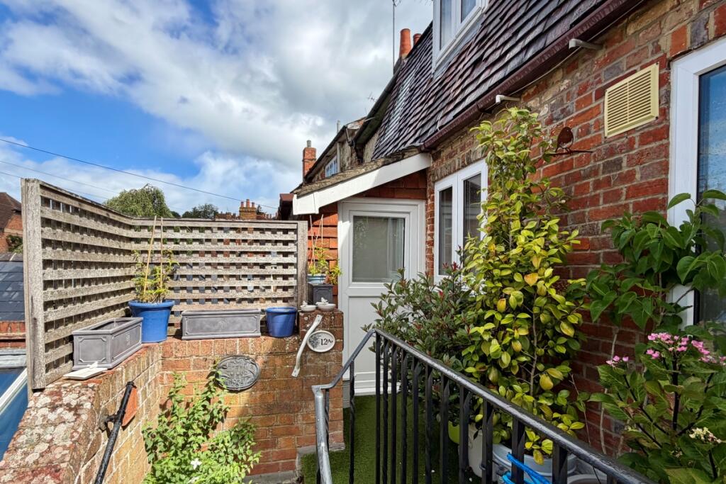 2 bed Apartment for rent in Farnham. From Hamptons - Farnham 2 bed Apartment for rent in Farnham. From Hamptons - Farnham