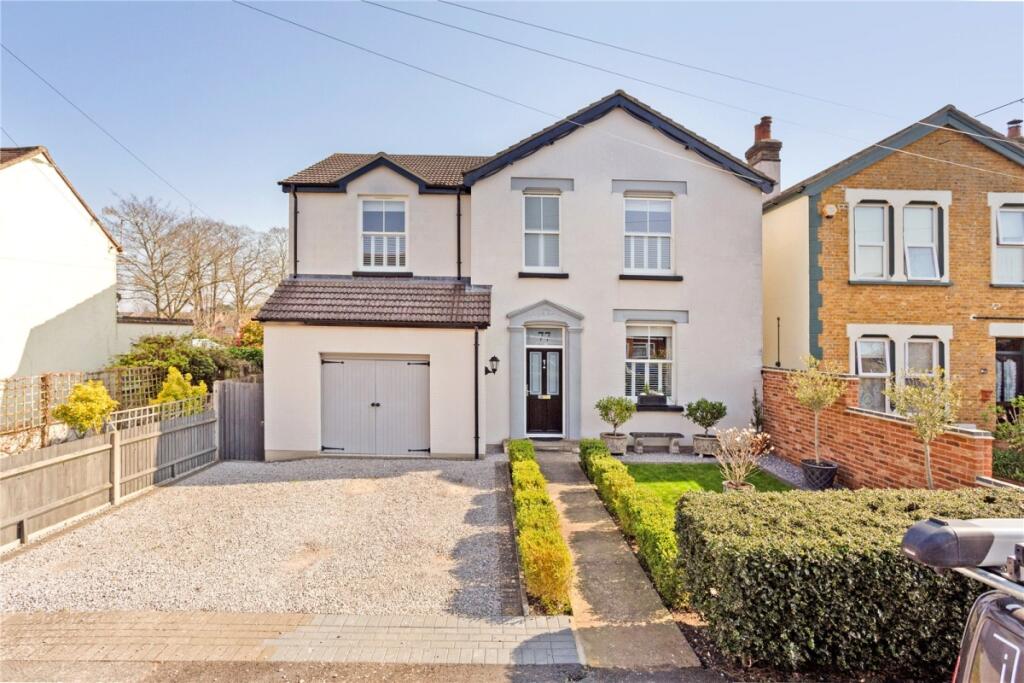 4 bed Detached for rent in Farnborough. From Hamptons - Farnham 4 bed Detached for rent in Farnborough. From Hamptons - Farnham