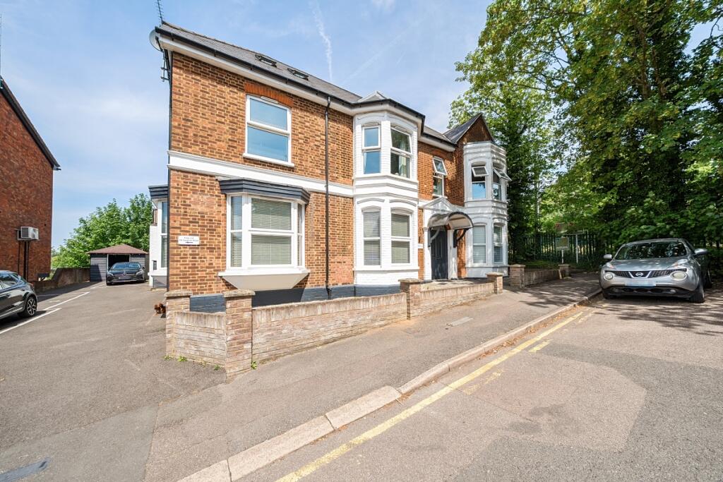 1 bed Apartment for rent in Harpenden. From Hamptons - Harpenden 1 bed Apartment for rent in Harpenden. From Hamptons - Harpenden