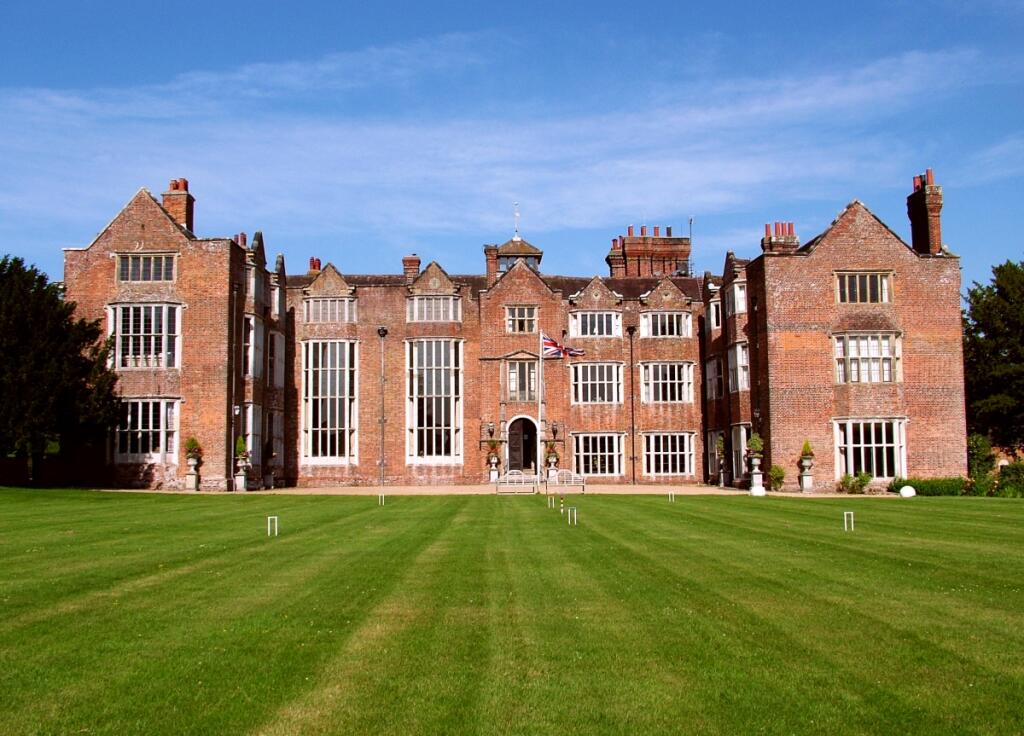 0 bed 1st Floor Flat for rent in Hurstpierpoint. From Hamptons - Haywards Heath