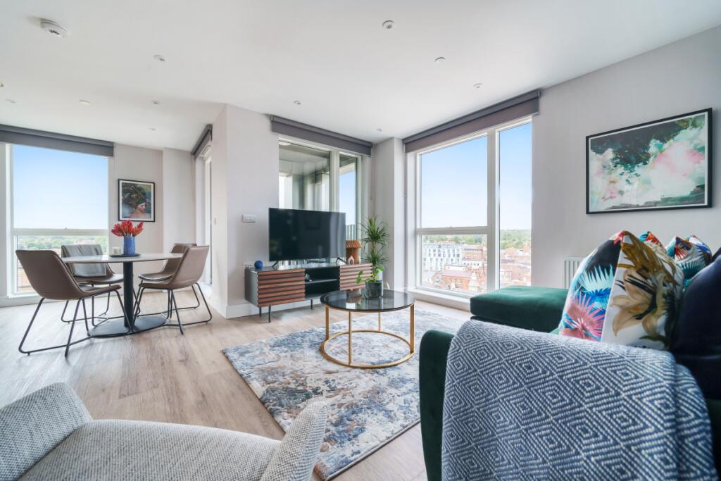 2 bed Apartment for rent in Redhill. From Hamptons - Haywards Heath