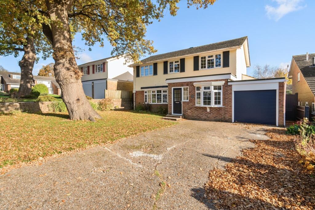 5 bed Detached for rent in Haywards Heath. From Hamptons - Haywards Heath
