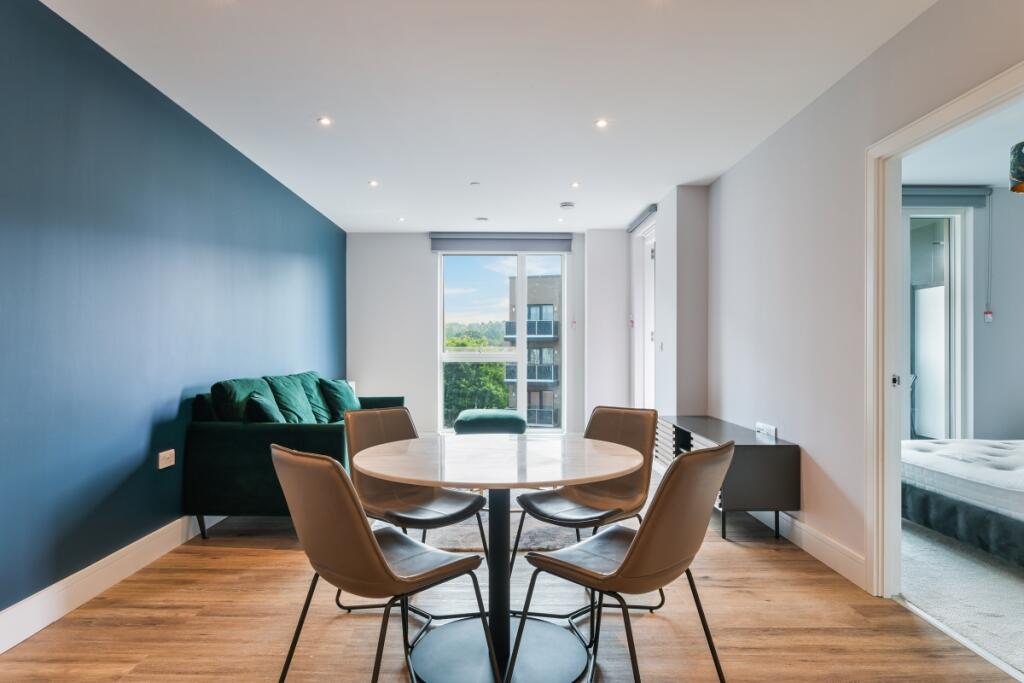 1 bed Apartment for rent in Redhill. From Hamptons - Haywards Heath