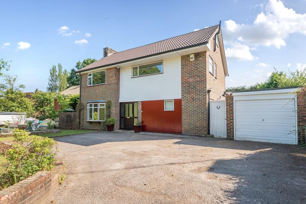 5 bed Detached for rent in Haywards Heath. From Hamptons - Haywards Heath