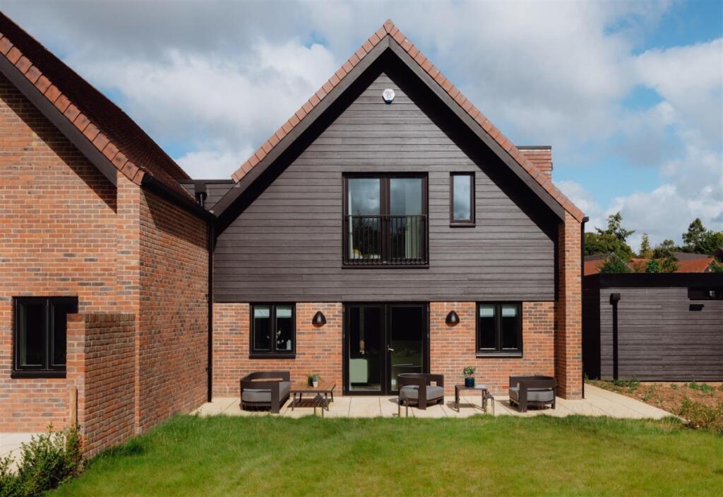 3 bed Cottage for rent in . From Hamptons - Henley-on-Thames 3 bed Cottage for rent in . From Hamptons - Henley-on-Thames