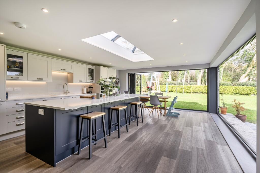 4 bed Detached for rent in Crabtree. From Hamptons - Horsham 4 bed Detached for rent in Crabtree. From Hamptons - Horsham