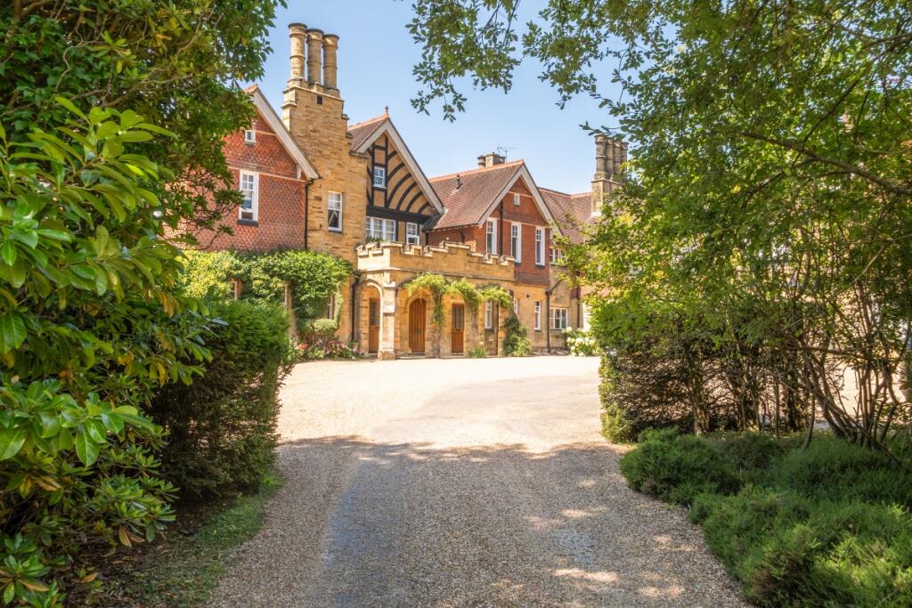 2 bed Annexe for rent in Slaugham. From Hamptons - Horsham