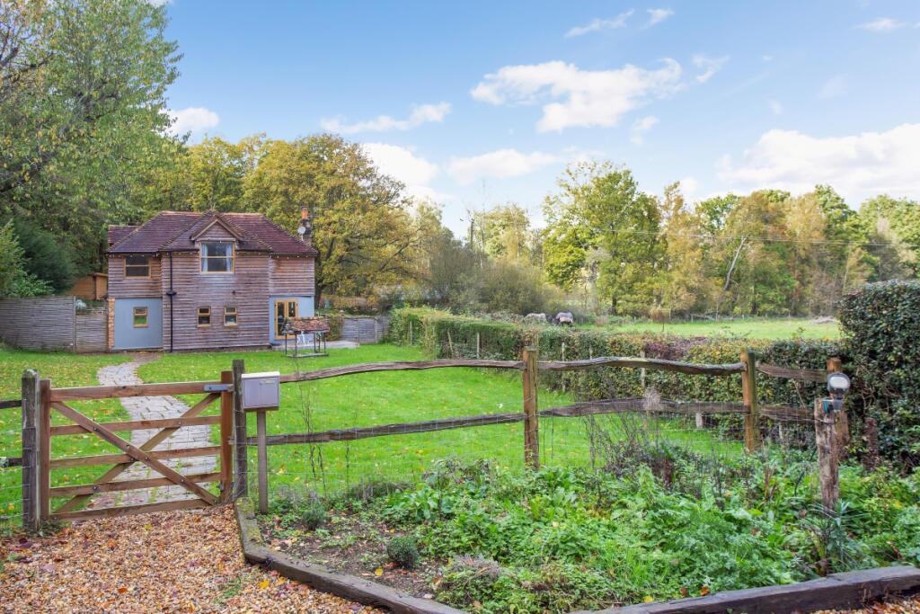 4 bed Detached for rent in Walliswood. From Hamptons - Horsham 4 bed Detached for rent in Walliswood. From Hamptons - Horsham