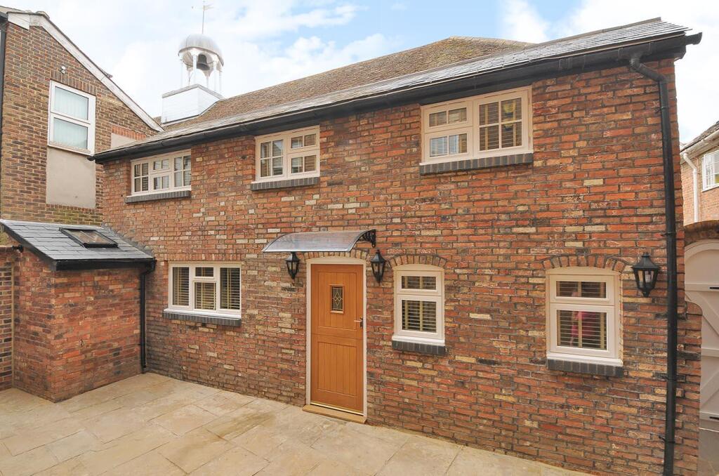 1 bed Detached for rent in Horsham. From Hamptons - Horsham 1 bed Detached for rent in Horsham. From Hamptons - Horsham