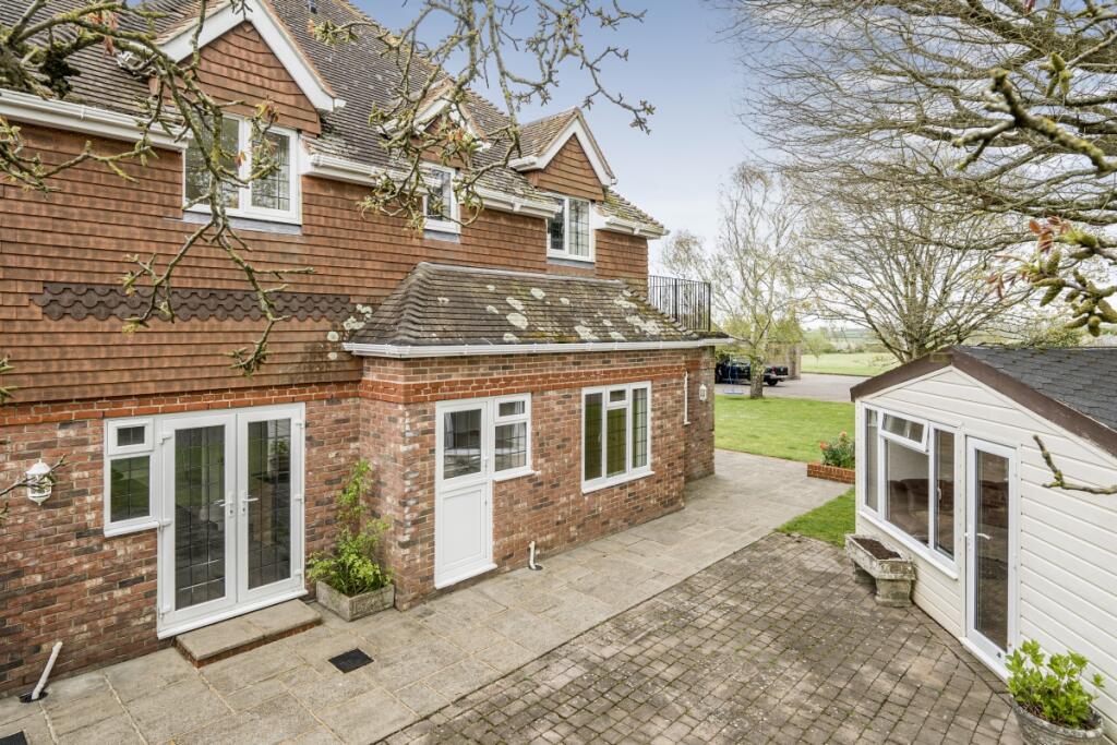 2 bed Apartment for rent in Small Dole. From Hamptons - Horsham