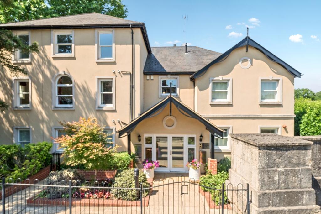 3 bed Apartment for rent in Taplow. From Hamptons - Maidenhead 3 bed Apartment for rent in Taplow. From Hamptons - Maidenhead