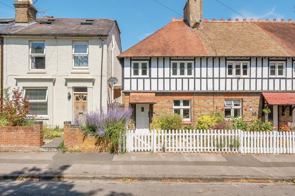 2 bed End of Terrace for rent in Maidenhead. From Hamptons - Maidenhead 2 bed End of Terrace for rent in Maidenhead. From Hamptons - Maidenhead
