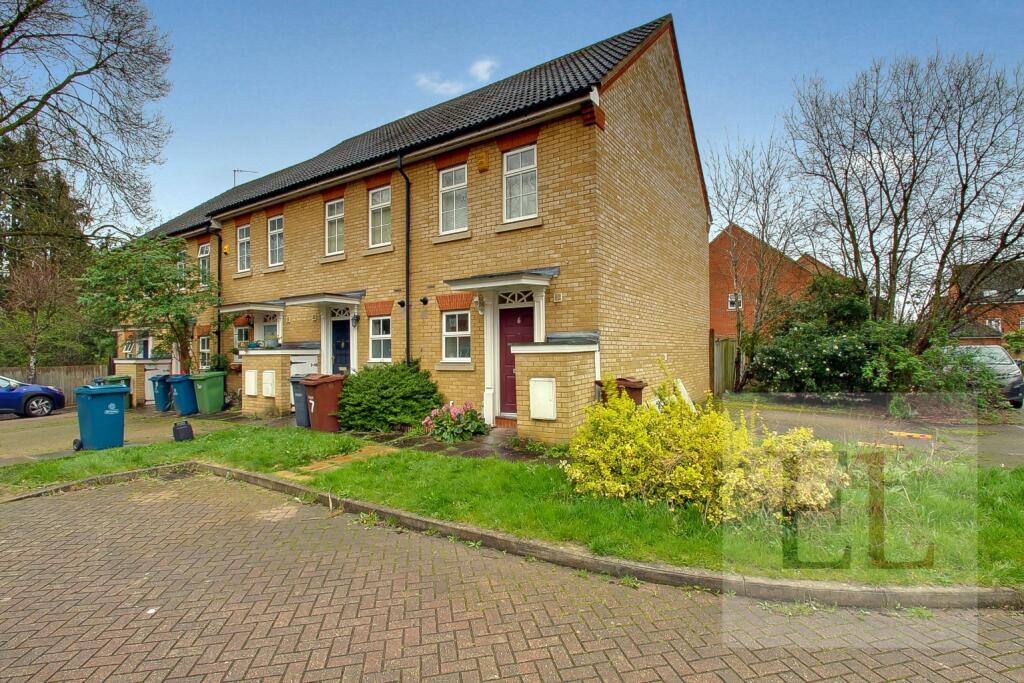 2 bed End Terraced House for rent in Pinner. From ElliotLee