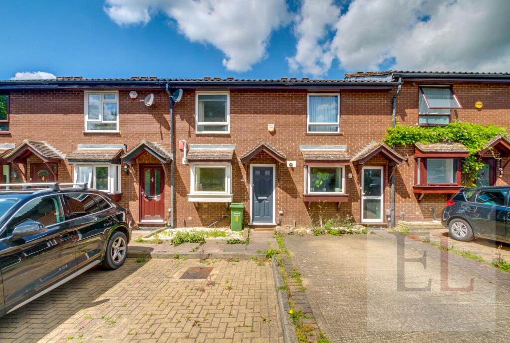 2 bed Mid Terraced House for rent in Ruislip. From ElliotLee - Rayners Lane