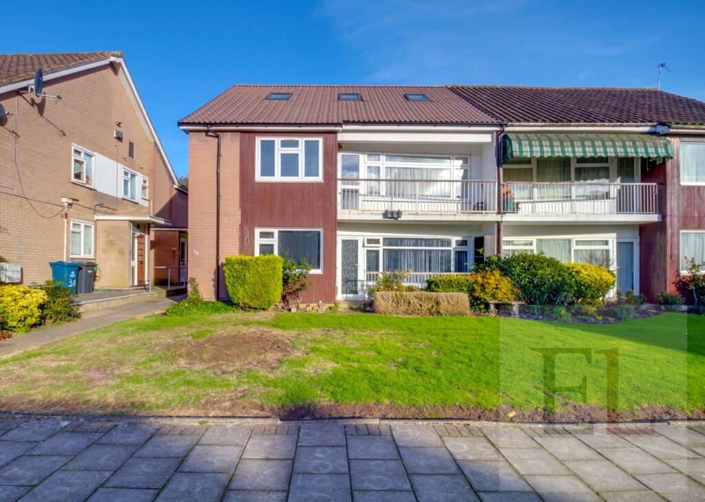 4 bed Apartment for rent in Stanmore. From ElliotLee - Rayners Lane