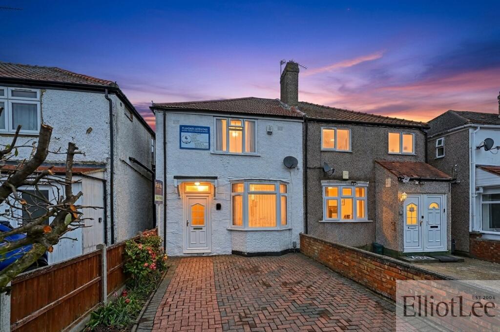3 bed Semi Detached for rent in Greenford. From ElliotLee - Rayners Lane