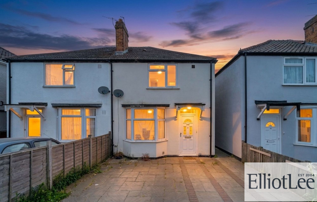 3 bed Semi Detached for rent in Greenford. From ElliotLee - Rayners Lane