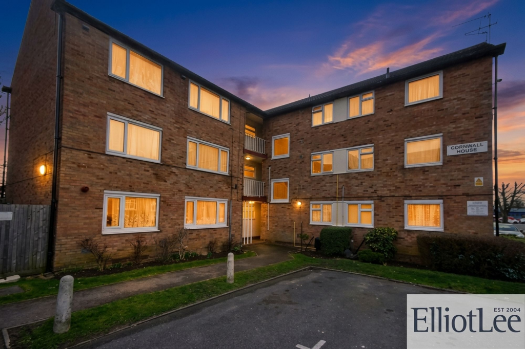 2 bed Apartment for rent in Northolt. From ElliotLee - Rayners Lane