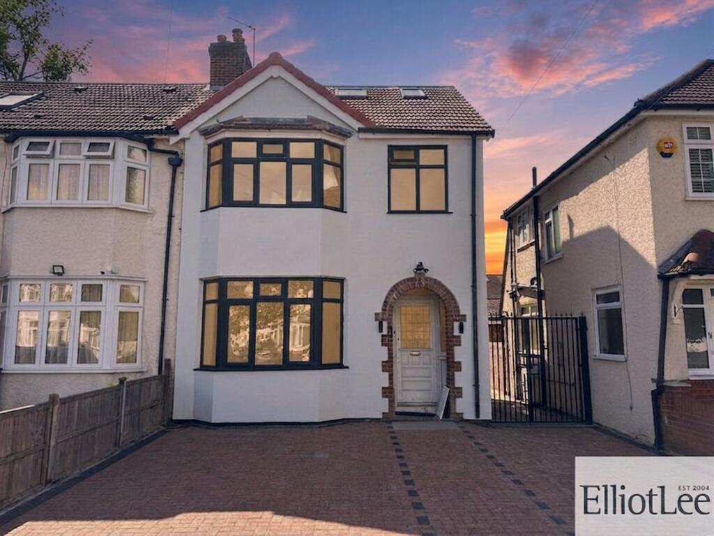 3 bed Annexe for rent in Southall. From ElliotLee - Rayners Lane 3 bed Annexe for rent in Southall. From ElliotLee - Rayners Lane