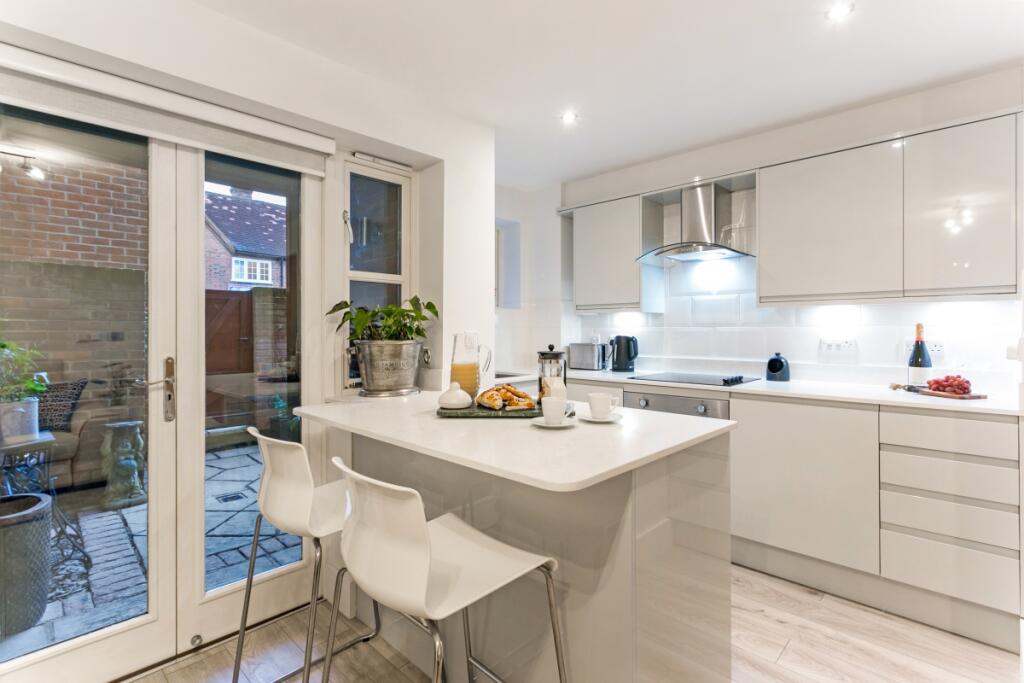 1 bed Apartment for rent in Marlow. From Hamptons - Marlow