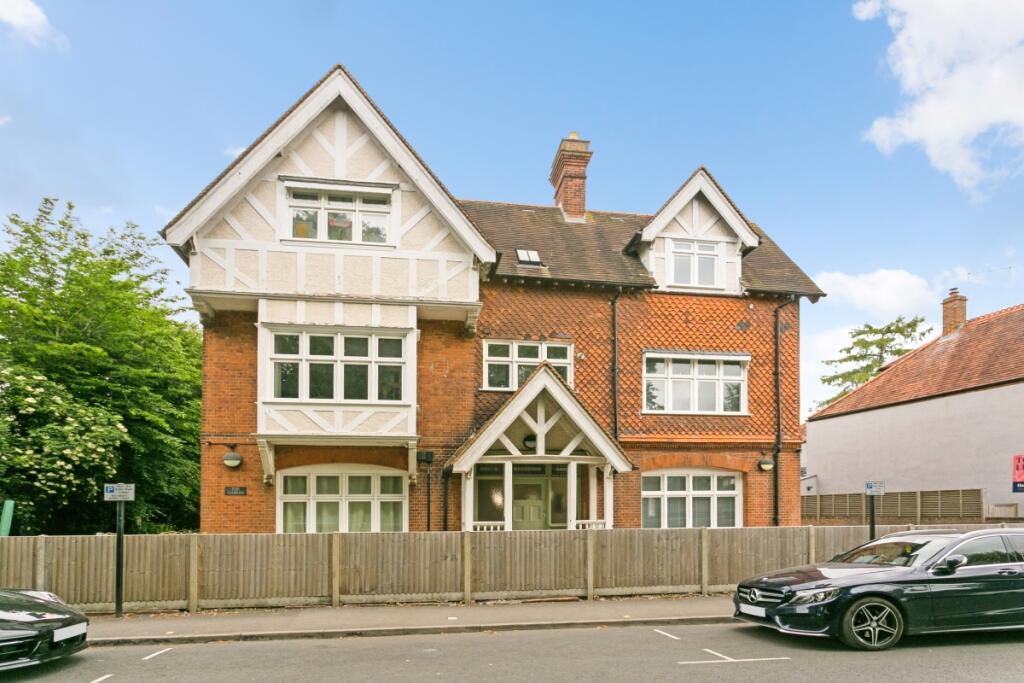 1 bed 1st Floor Flat for rent in Marlow. From Hamptons - Marlow