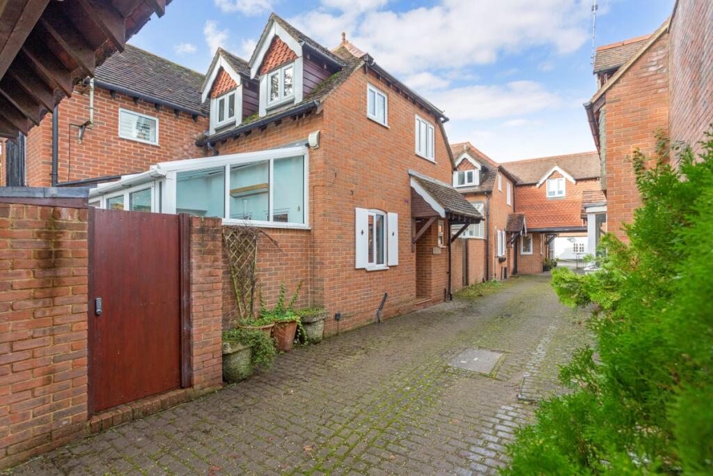 3 bed Cottage for rent in Marlow. From Hamptons - Marlow