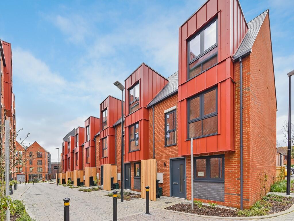 3 bed Town House for rent in Newbury. From Hamptons - Newbury