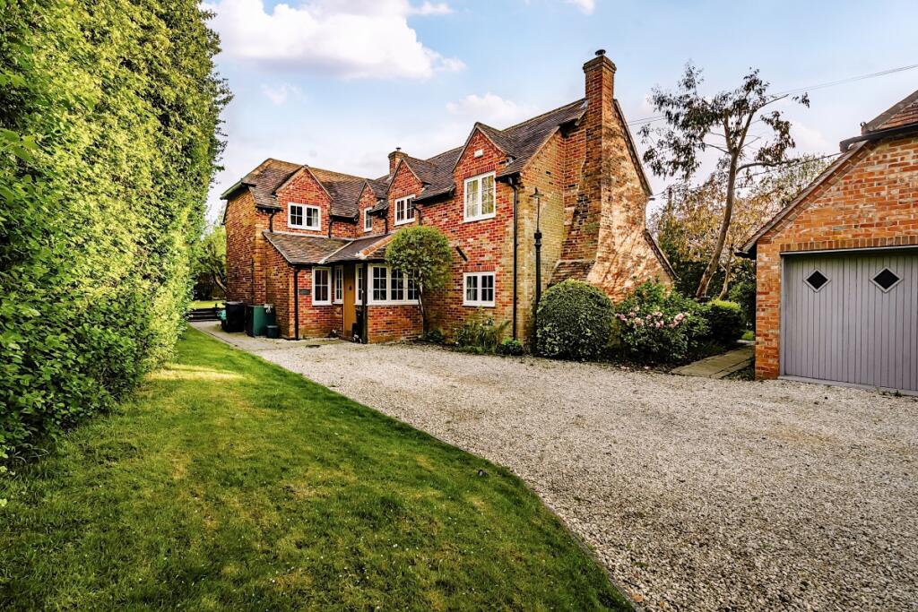4 bed Detached for rent in Inkpen. From Hamptons - Newbury 4 bed Detached for rent in Inkpen. From Hamptons - Newbury