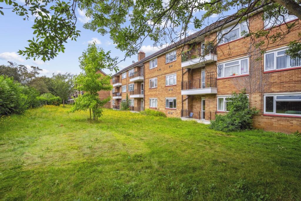 2 bed 1st Floor Flat for rent in Wolvercote. From Hamptons - Oxford 2 bed 1st Floor Flat for rent in Wolvercote. From Hamptons - Oxford