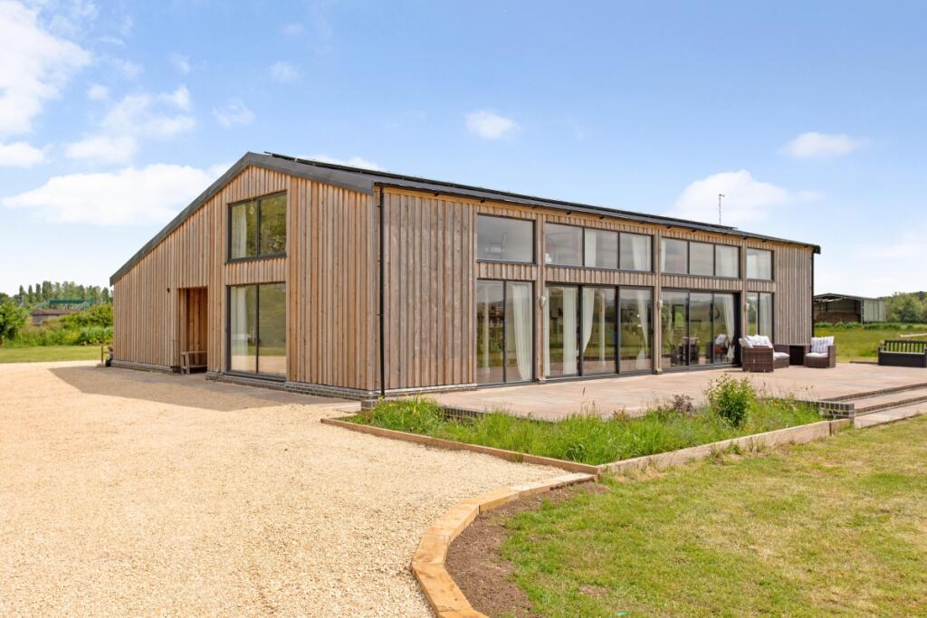 5 bed Barn for rent in West Challow. From Hamptons - Oxford