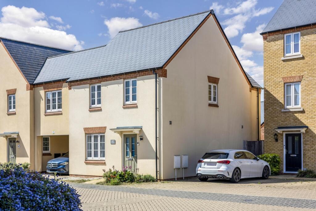 3 bed Detached for rent in . From Hamptons - Oxford