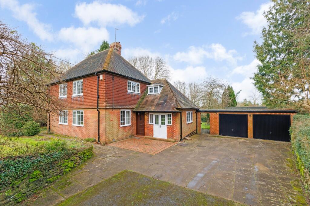 4 bed Detached for rent in Chawley. From Hamptons - Oxford 4 bed Detached for rent in Chawley. From Hamptons - Oxford