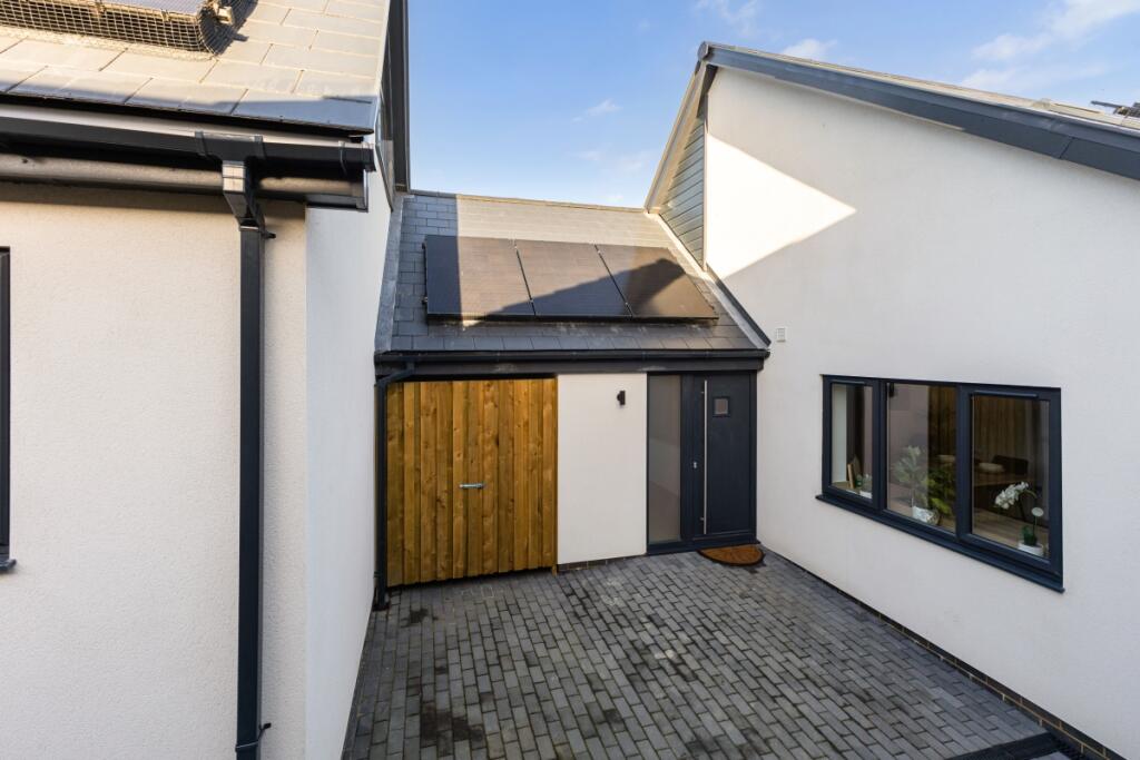 2 bed Detached for rent in Kennington. From Hamptons - Oxford 2 bed Detached for rent in Kennington. From Hamptons - Oxford