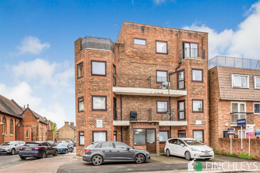 1 bed House (unspecified) for rent in Friern Barnet. From Finchley's Estate Agents Finchley