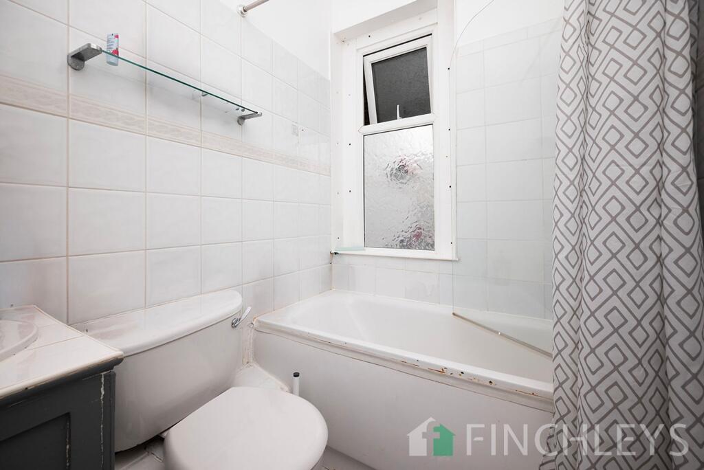 2 bed 1st Floor Flat for rent in Finchley. From Finchleys - Finchley