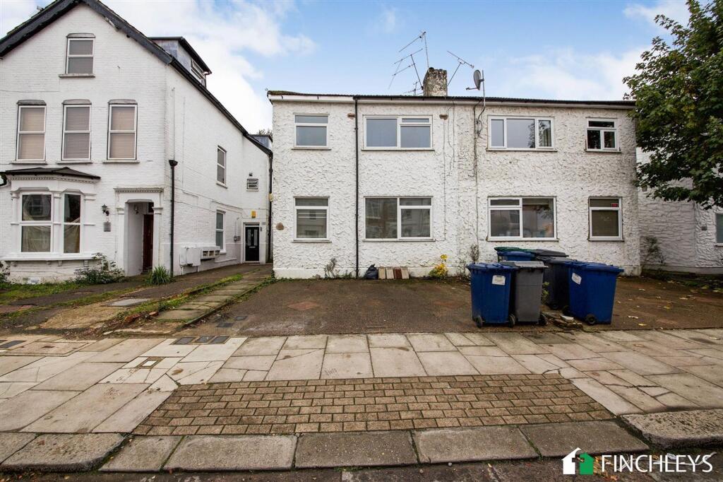 2 bed 1st Floor Flat for rent in Finchley. From Finchleys - Finchley