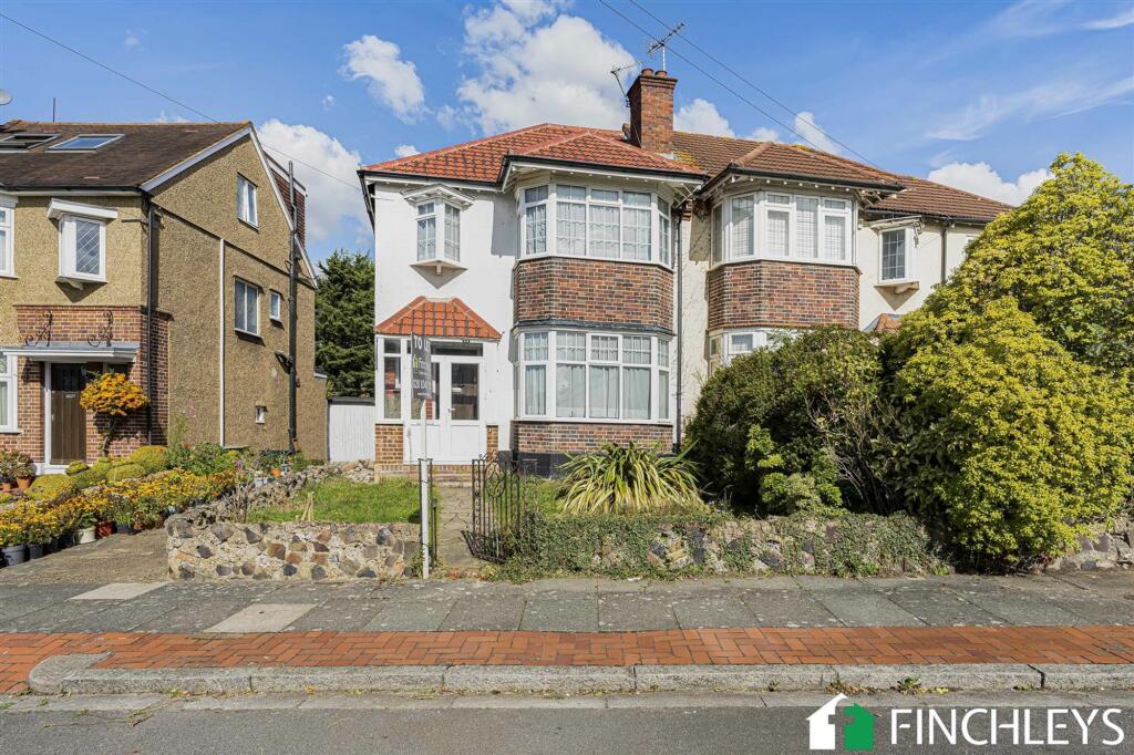 3 bed Semi Detached for rent in Barnet. From Finchleys - Finchley