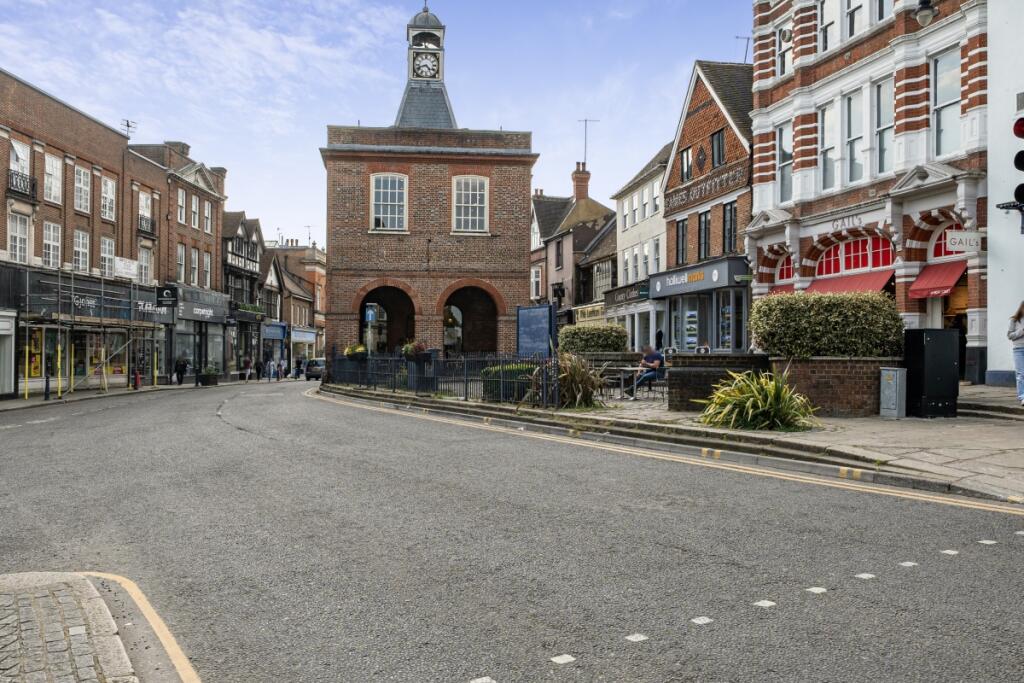 1 bed 1st Floor Flat for rent in Reigate. From Hamptons - Reigate