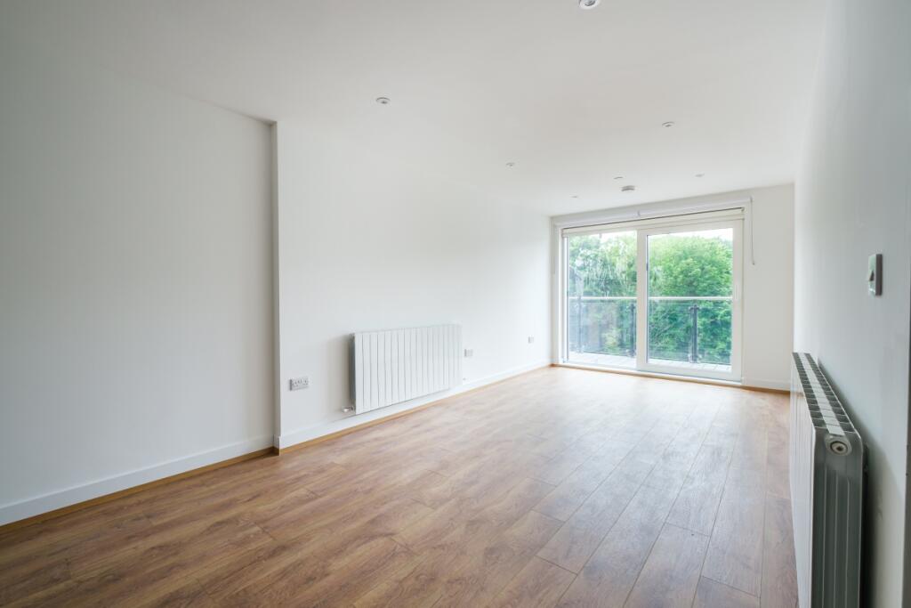 2 bed Apartment for rent in Whyteleafe. From Hamptons - Reigate