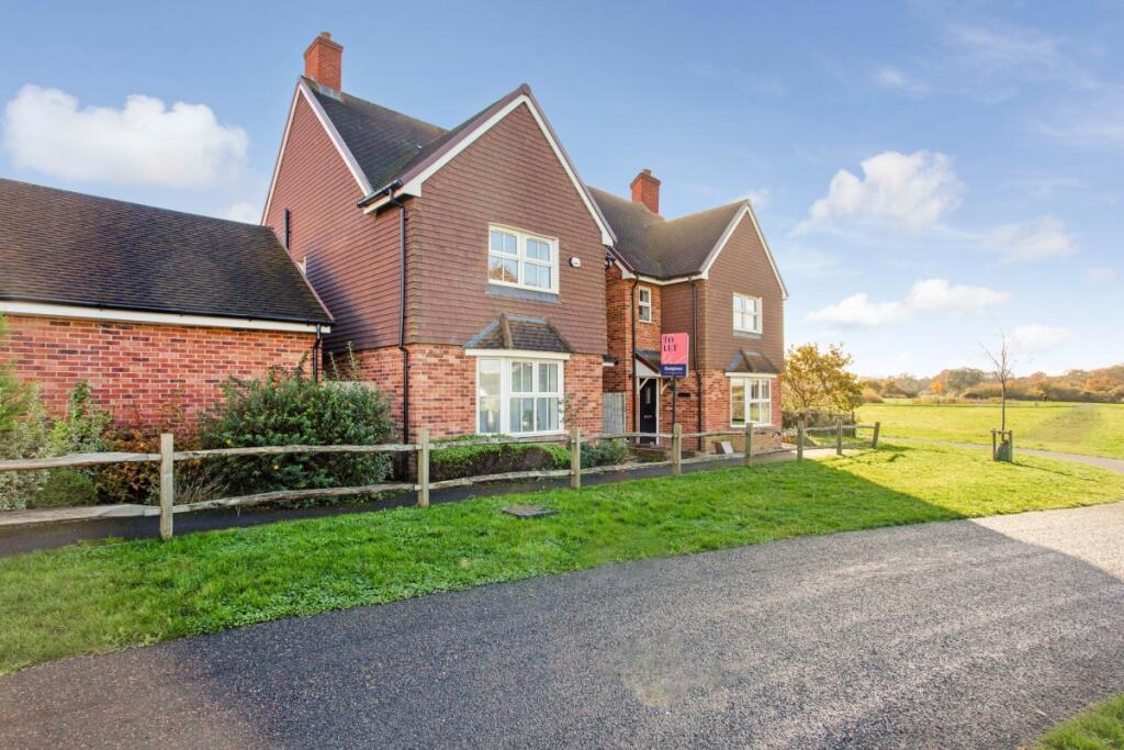 3 bed Detached for rent in Hookwood. From Hamptons - Reigate