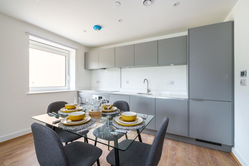 1 bed 1st Floor Flat for rent in Whyteleafe. From Hamptons - Reigate 1 bed 1st Floor Flat for rent in Whyteleafe. From Hamptons - Reigate
