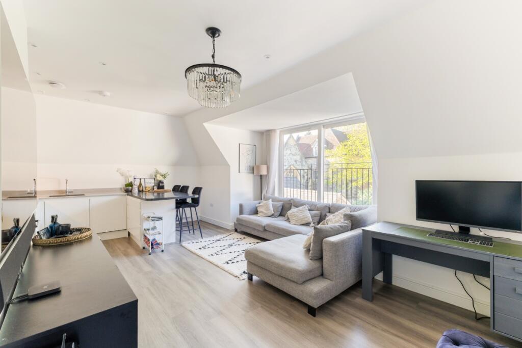 1 bed 1st Floor Flat for rent in Redhill. From Hamptons - Reigate 1 bed 1st Floor Flat for rent in Redhill. From Hamptons - Reigate