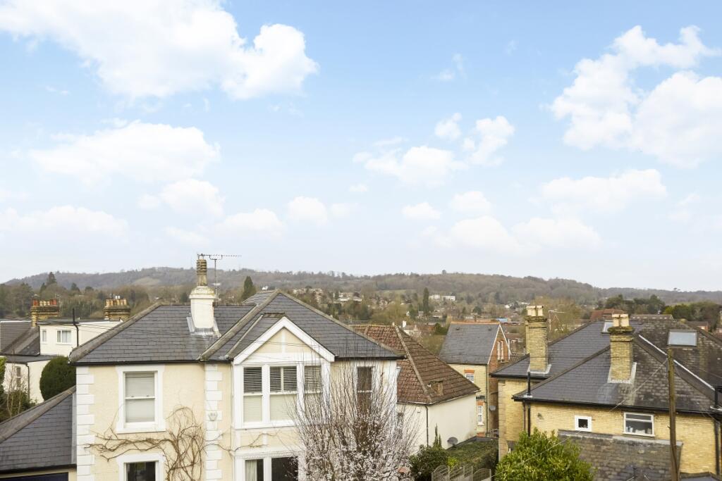2 bed 1st Floor Flat for rent in Redhill. From Hamptons - Reigate