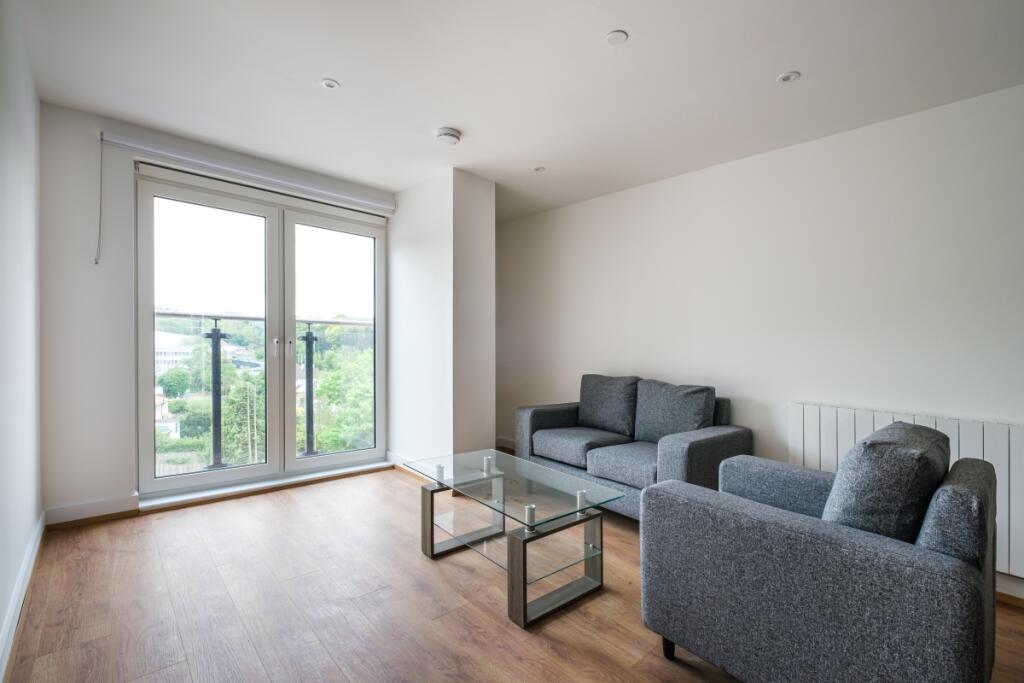 2 bed Apartment for rent in Whyteleafe. From Hamptons - Reigate