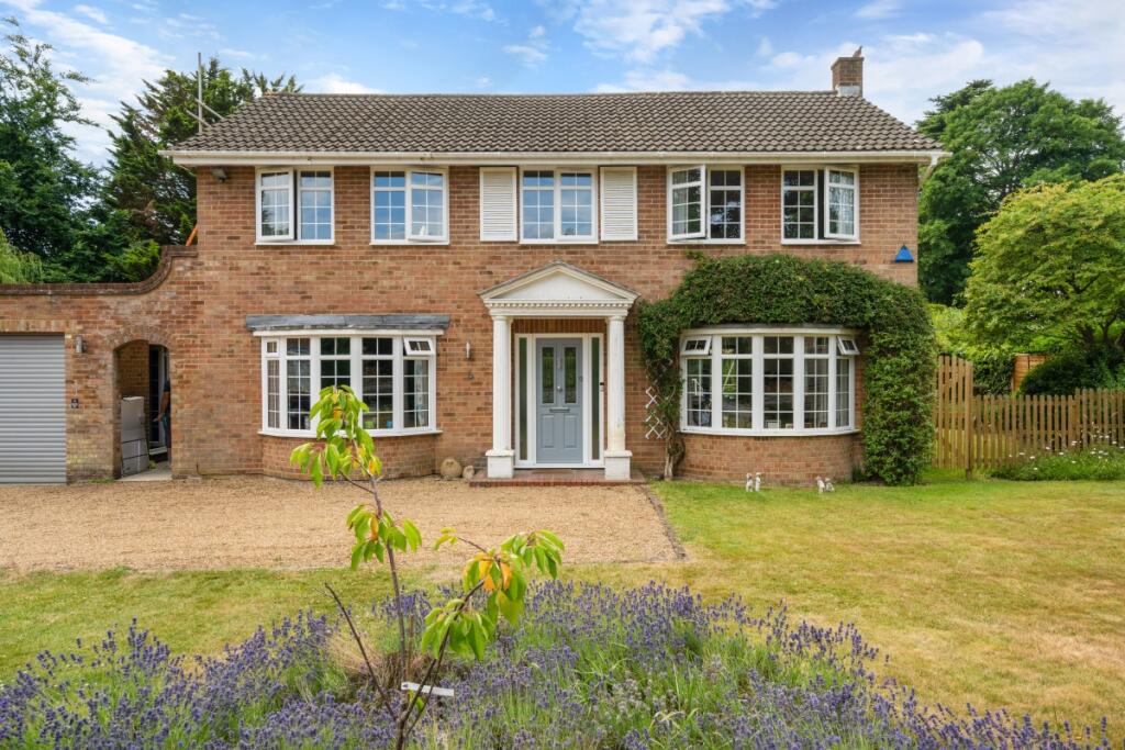 4 bed Detached for rent in Reigate. From Hamptons - Reigate