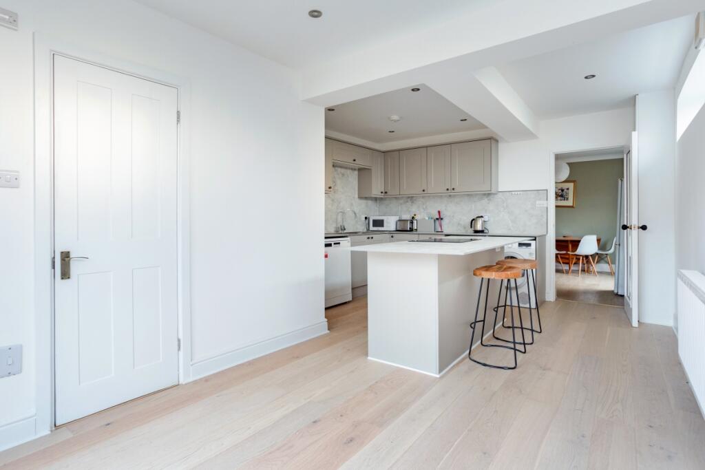 3 bed Semi Detached for rent in Reigate. From Hamptons - Reigate