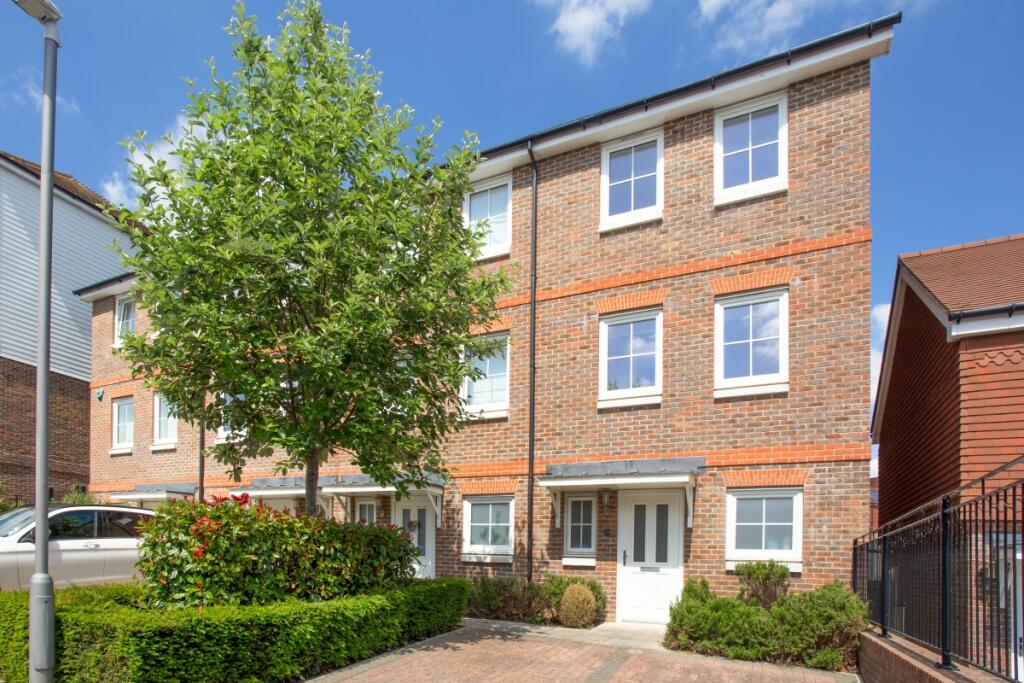 4 bed Town House for rent in Otford. From Hamptons - Sevenoaks