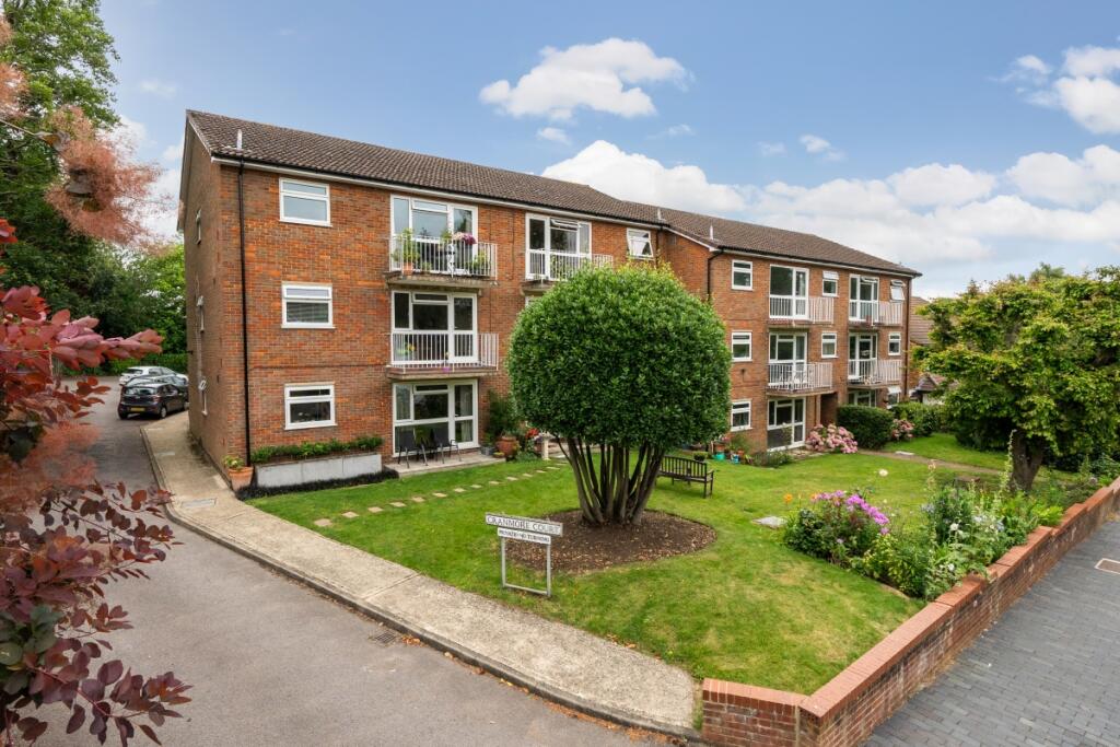 2 bed 1st Floor Flat for rent in St Albans. From Hamptons - St Albans