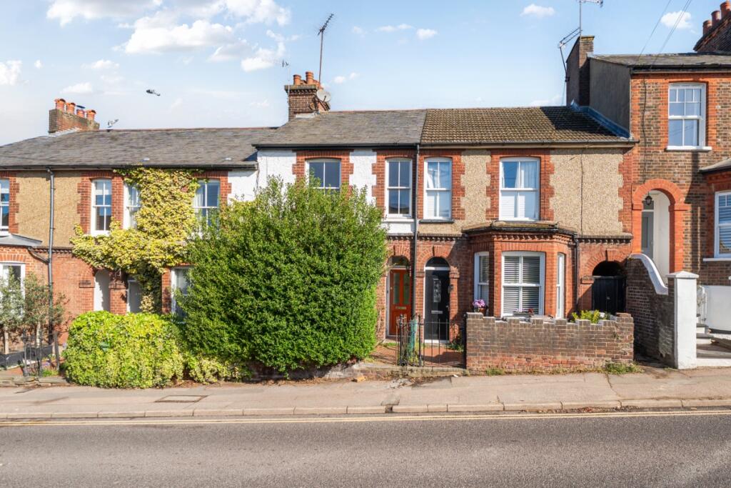 2 bed Mid Terraced House for rent in St Albans. From Hamptons - St Albans