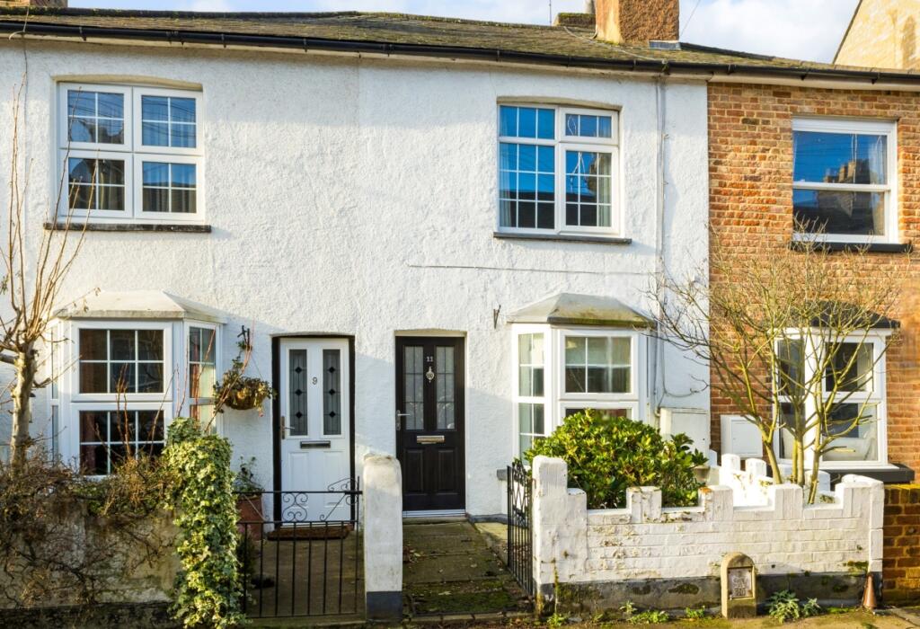 3 bed Mid Terraced House for rent in Hertford. From Hamptons - St Albans